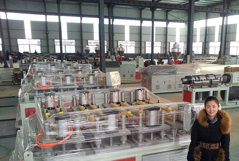 Co-extruded-PVC-WPC-Foam-Board-Extrusion-Line